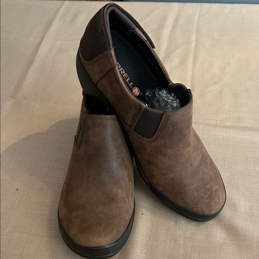 EUC Merrell woMen's Dark Brown Slip-On Loafers